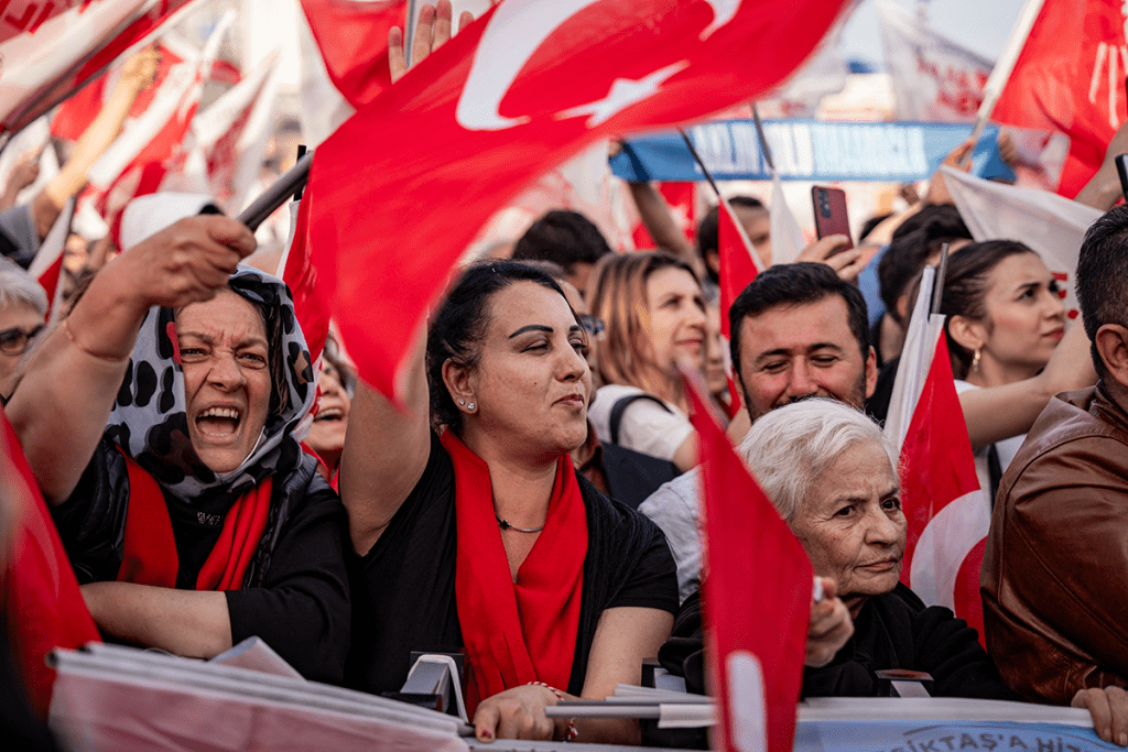 Türkiye’yi bundan sonra neler bekliyor?  Siyasi, ekonomik ve dış politik düzeylerde değişim beklentileri